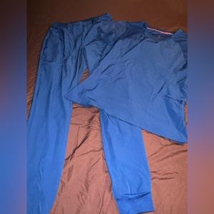 Heart Soul jogger scrub set